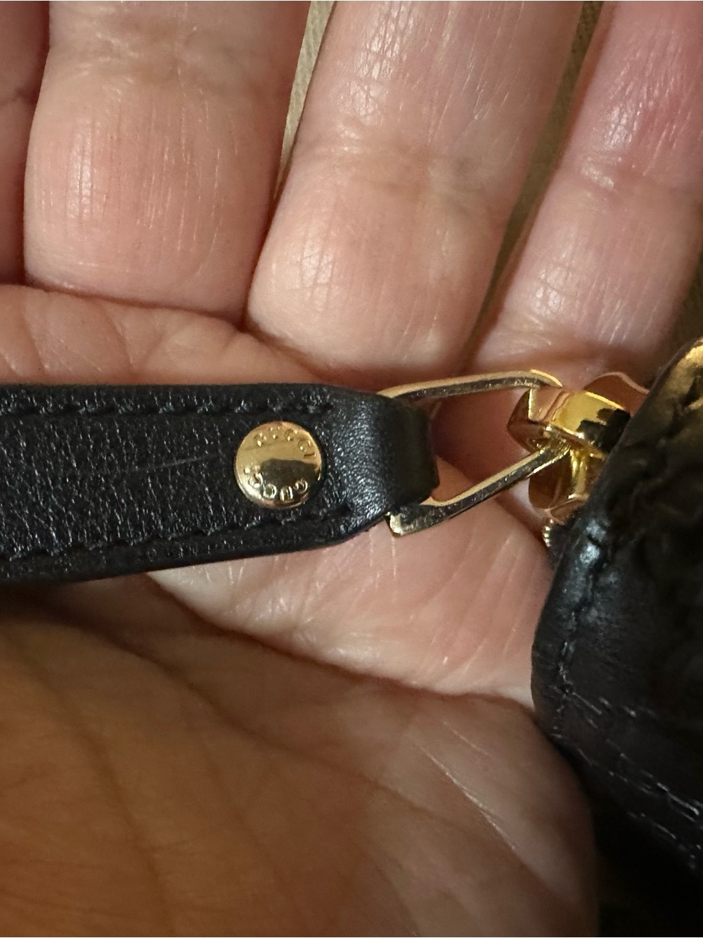Gucci Black Embossed Leather Zip Around Wallet - Picture 4 of 16